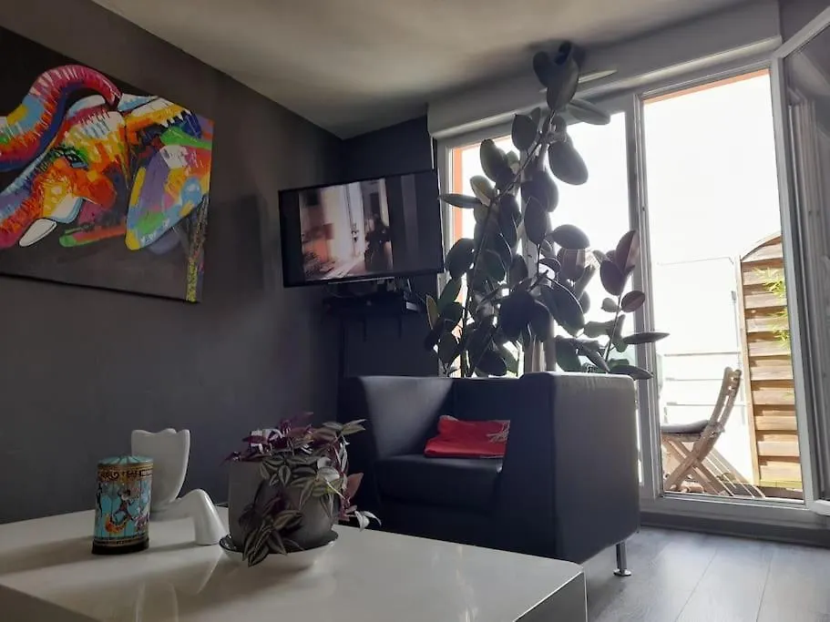 Like Home, In Geneva'S Neighborhood Ville-la-Grand Apartman